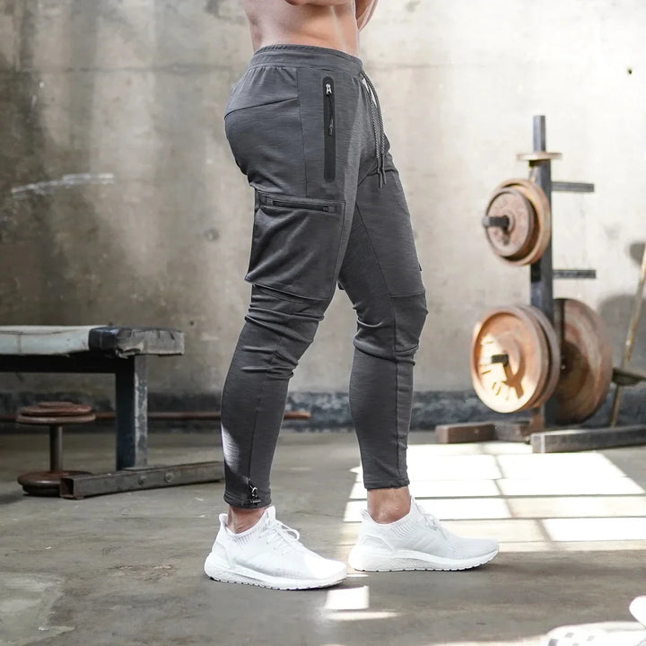 Herren Jogginghose Slim Fit | Mit Reißverschlusstaschen