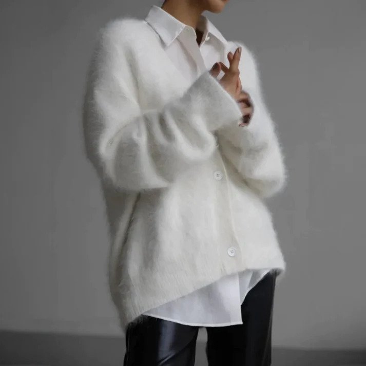 Strickjacke Damen Weich V-Ausschnitt | Elegant Locker